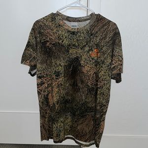 Mossy Oak real tree T-Shirt mens size large, perfect used condition.